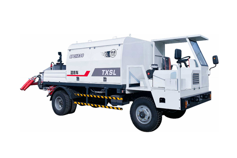 工程底盤雙噴頭噴漿（jiāng）車