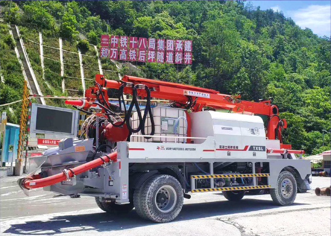 鄭萬高鐵後（hòu）坪隧道斜井